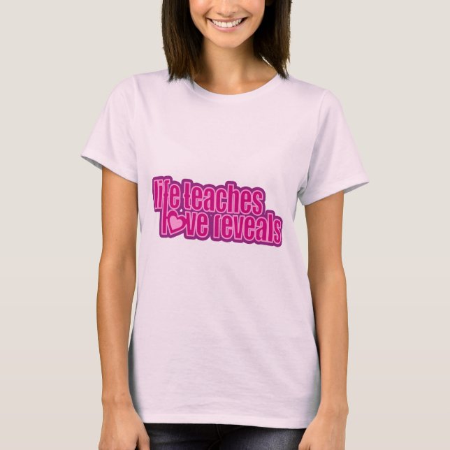 Livsläringen i kärlek visar rosa/lila slogan t shirt (Framsida)
