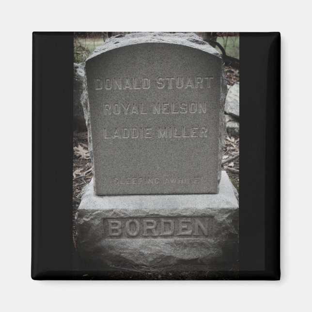 Lizzie Borden Hund Headstone - Pet Cemetery Magnet (Framsidan)
