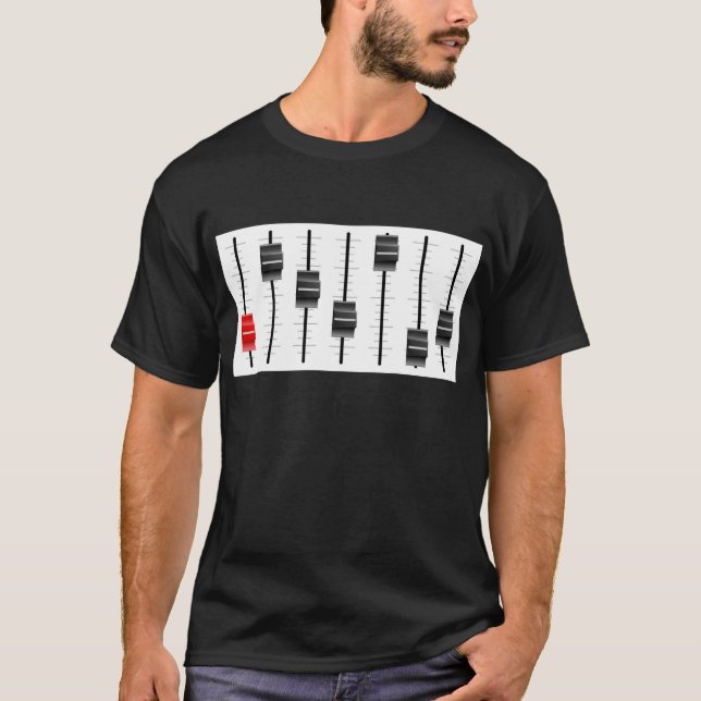 Ljud eller videoen kontrollerar stiger ombord tee shirt (Framsida)
