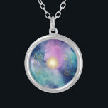*~* Ljuda Händer Universe Cosmic Stars Light Silverpläterat Halsband<br><div class="desc">(sök AP40 efter liknande formgivning) Silver Necklace/Pendant - JEWELRY WITH INTENTION (r) Popular Energy Enhanced Esoteric MINIMAL HEALING ENERGY MYSTICAL design: GULD STAR BURSTS HEALING ENERGY BOLL och två lodrät GULD HÄNDER teckning som betecknar HEALERS arbete som använda deras HÄNDER för HEALING. Det finns också små STARS i ENERGY BOLL....</div>