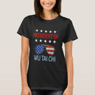 Ljudny Wu Tai Chi-hjälpmedel för USA flagga Ther T Shirt