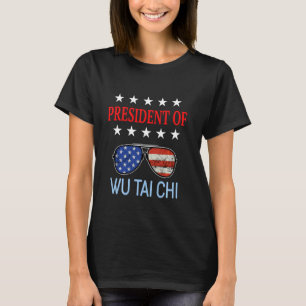 Ljudny Wu Tai Chi-hjälpmedel för USA flagga Ther T Shirt