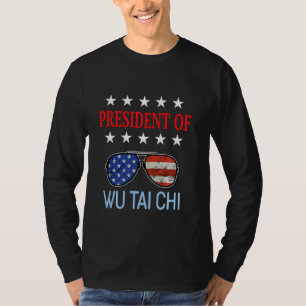 Ljudny Wu Tai Chi-hjälpmedel för USA flagga Ther T Shirt