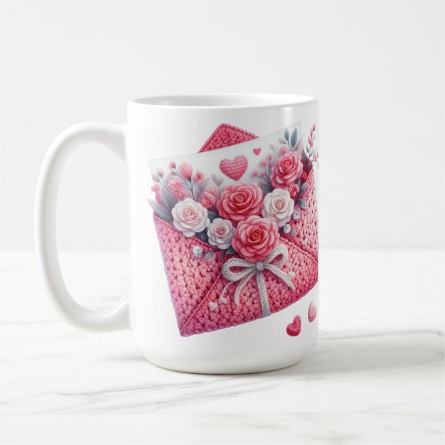 LJUDSENVELOPP FÖR ROSA OCH VITCROCHET KAFFEMUGG (Vänster)