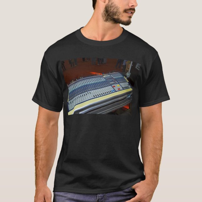 ljudsignal blandning tröstar - ljud stiger ombord tee shirt (Framsida)