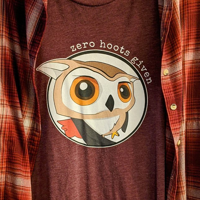 Ljuny Uggla-citat Zero Hoot given Meme Cute Pappa  T Shirt (Funny Owl T-Shirt: A cute anime-style owl with the cheeky pun “Zero Hoots Given", fun dad joke gift!)