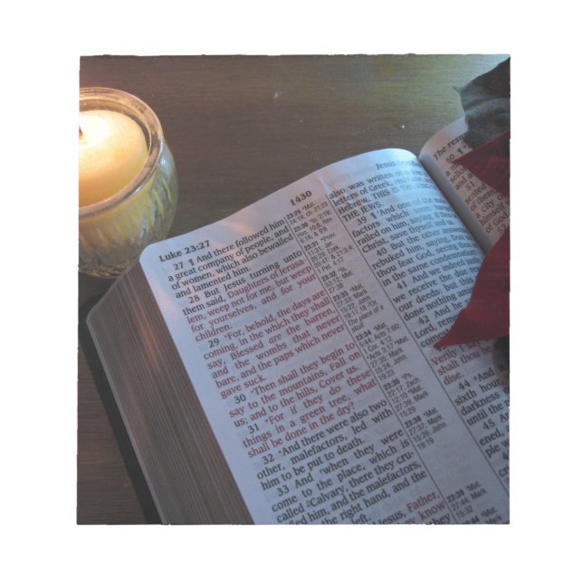 ljus, bibel och Poinsetta Anteckningsblock (Framsida)