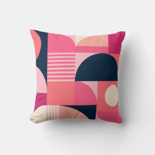 Ljus geometrisk abstrakt mönster med rosa och mari kudde