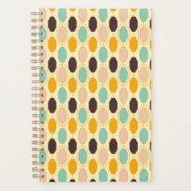 Ljus geometrisk mönster med rader av åttkantiga fo