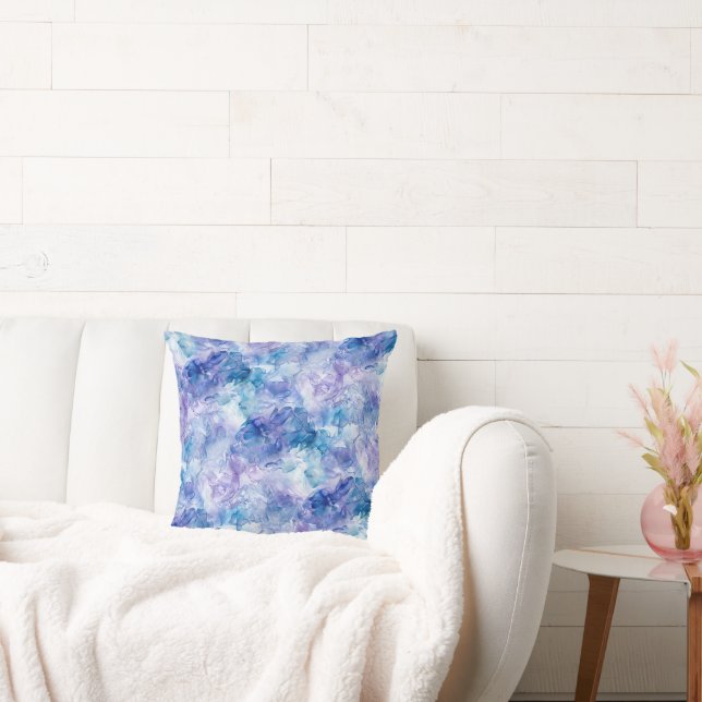 Ljus himmelblå och lavendel vattenfärg marmor kudde (Soffa)