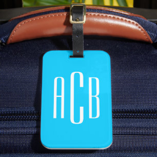 Ljus himmelblå vertikal tresiffrig monogram bagagebricka
