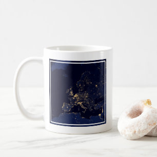 Ljus i flera europeiska och nordiska städer. kaffemugg