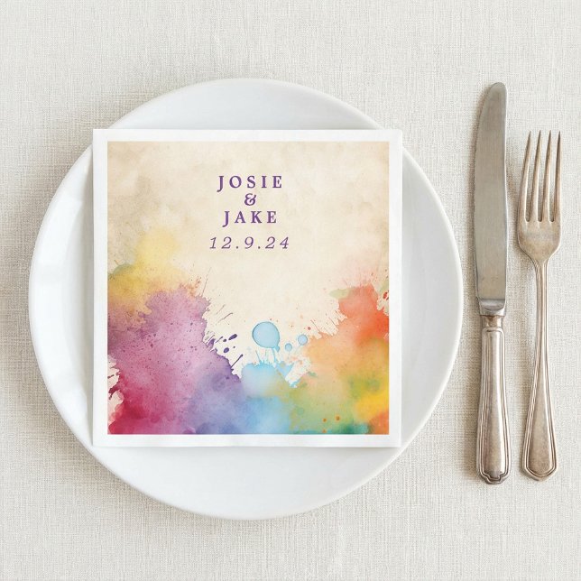Ljus målarfärg stänker på bröllopsservett pappersservett (Bright paint splashes wedding napkin.)