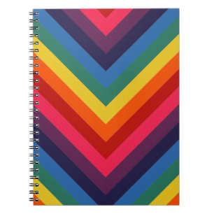Ljus och färgstark Chevron Retro Rainbow Anteckningsbok