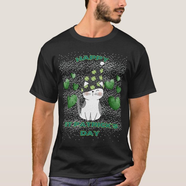 Ljus på grönt av kattungar i lycklig st patrick's  t shirt (Framsida)