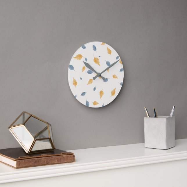 Ljus Pastell Beige Minimalistiskt Bladmönster Rund Klocka (Kontor)