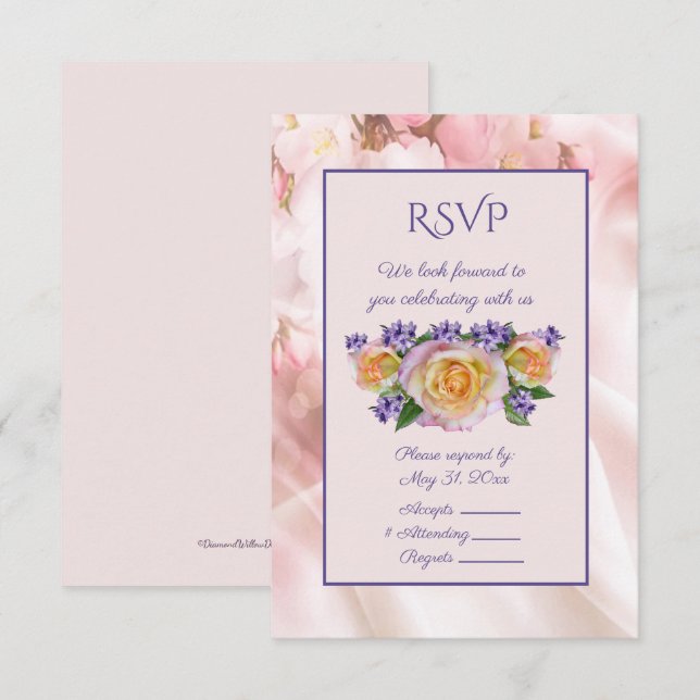 Ljus rosa ros med lila accenter RSVP Inbjudningar (Fram/baksida)