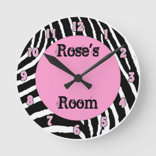 Ljus rosa Zebra Girls Room Wall Clock med Namn Rund Klocka