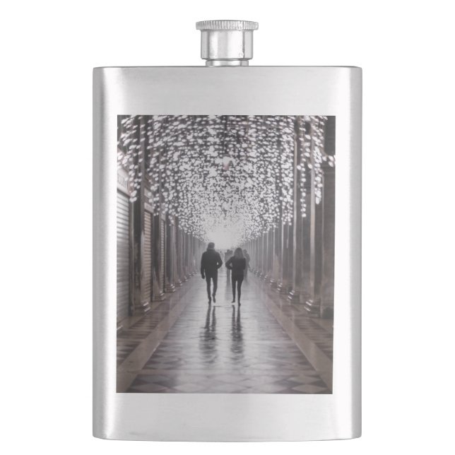 Ljus, skuggor och symmetri - sepia fickplunta (Framsidan)