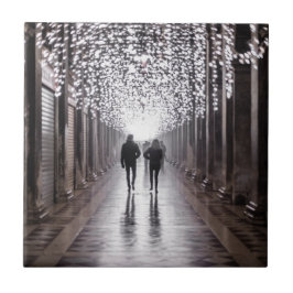 Ljus, skuggor och symmetri - sepia kakelplatta