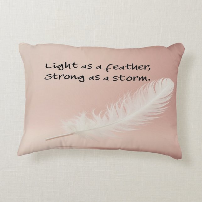 Ljus som ludd, Stark som Storm Prydnadskudde (Baksidan)