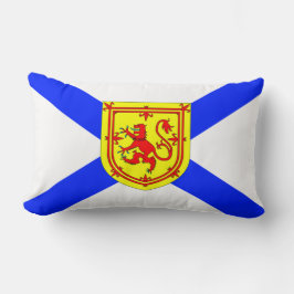 Ljus utomhus- Nova Scotia flaggapride som är Lumbarkudde