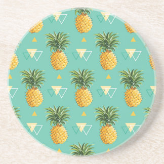 Ljusa ananas på geometriskt mönster underlägg sandsten