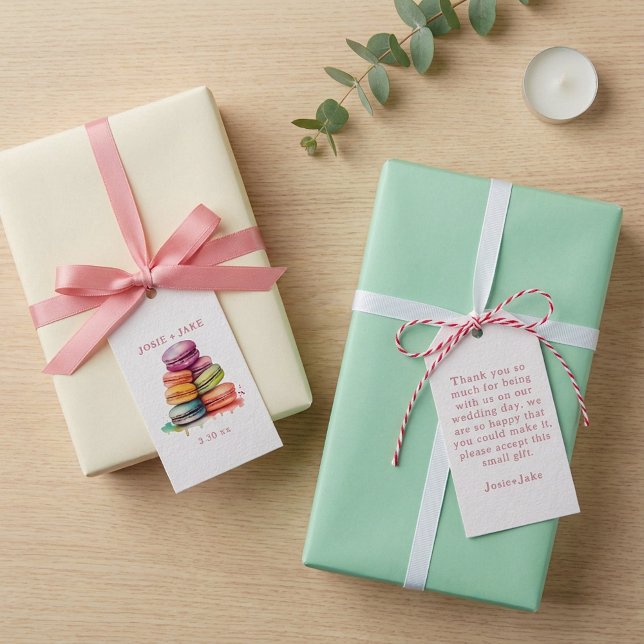 Ljusa och färgade makaronkakor presentetikett (Bright and colorful macaroon cakes gift tags.)