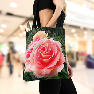 Ljusa rosa blomman i ro, en modern foto tygkasse