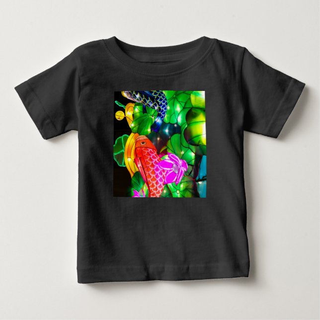 Ljusande Koi T Shirt (Framsida)