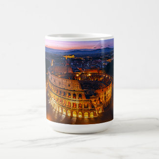 Ljusande romerskt Colosseum-nattlandskap Kaffemugg