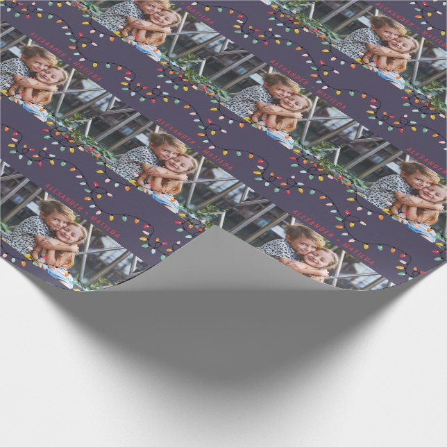 Ljusbildens Helgdag med roligt Twinkle ljus Presentpapper (Hörn)