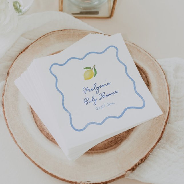 Ljusblå Vågig Kant Citroner Söt Baby Shower Pappersservett (Squiggle border Mediterranean boy baby shower napkin design with watercolor lemon)