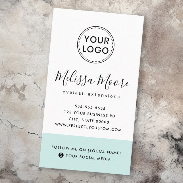 Ljusblått feminininblått anpassningsbar logotyp so visitkort (Light aqua blue feminine custom logo social media business card)