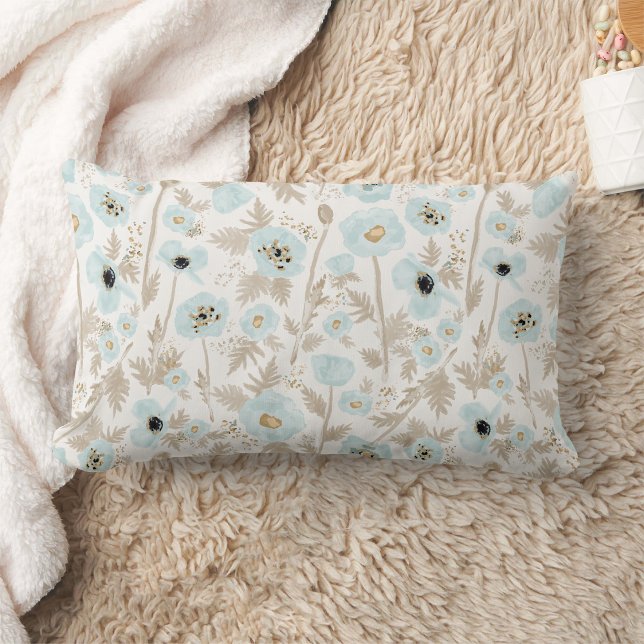 Ljusblått Tan Vattenfärg Vallmo Mönstertryck Lumbarkudde (Light Blue Tan Watercolor Poppies Pattern Print Lumbar Pillow from Studio Posies. )