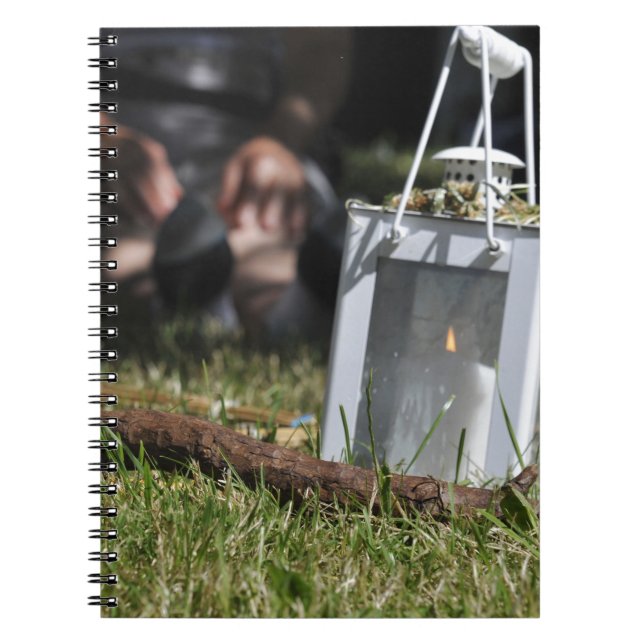 Ljusets mönster anteckningsbok med spiral (Framsidan)