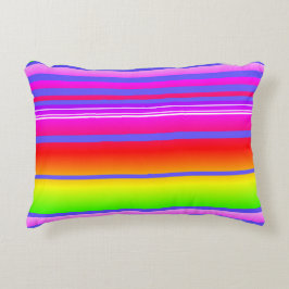 Ljusfärgad, strimlad regnbåge prydnadskudde