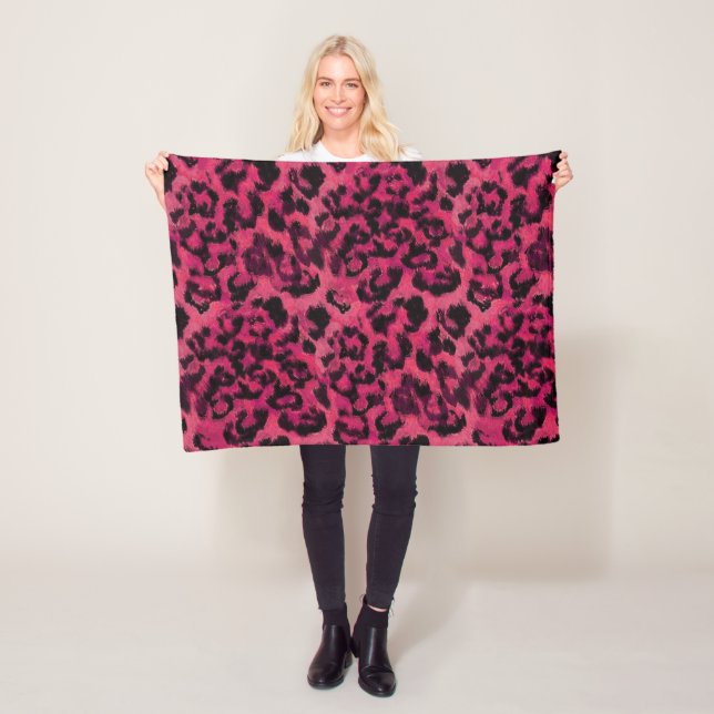 Ljusfläckig rosa och svart leopard fleecefilt (På plats)