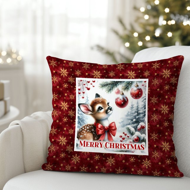 Ljusglad julskogs scen med hjortbaby  kudde (Blissful snowy forest Christmas scene baby deer kids decor)