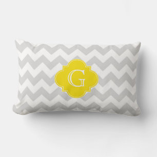 Ljusgrå Vit Chevron Gul Quatrefoil Monogram Lumbarkudde