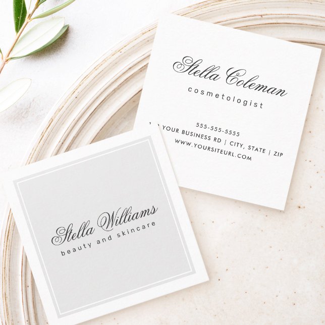 Ljusgrå vit skönhet hudvård minimalistisk fyrkantigt visitkort (Light gray white beauty skincare minimalist square business card)