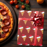 Ljusken Pizza Slices i Santa Hats Red Presentpapper<br><div class="desc">En italiensk restaurang med en vacker pizza älskare-julomslutning papper. Cute pepperoni-skivor med superskoj Jultomten-hatt i roligten röd helgdag-mat mönster.</div>