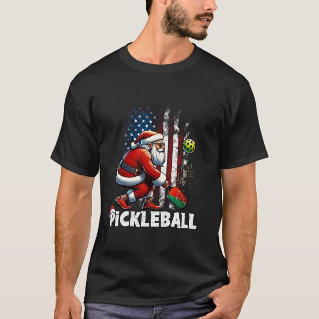 Ljuskjul, USA, Flagga Pickleball Santa Hat Sungl T Shirt (Framsida)