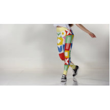 Ljuslevande Flerfärgad Geometrisk Design