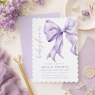 Ljuslila minimalistisk baby shower-inbjudan med ro inbjudningar