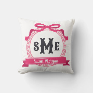 Ljusrosa Grekisk Nyckelspänne Monogram Kudde