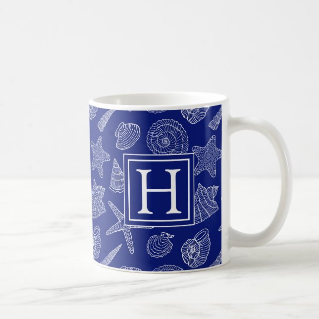 Ljust blåttsnäckamönster | tillfogar ditt initialt kaffemugg (Höger)