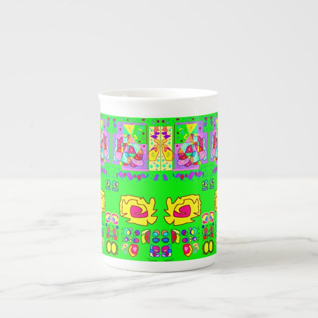 Ljust grönt konsdesign på en china mugg benporslin mugg (Framsidan)