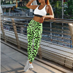 Ljust grönt utskrift av tiger leggings<br><div class="desc">Gröntens leopardskrifter är ett djärvt och modernt val med en levande grönt och en svårtolkad leopard-skrift i mönster. Den unika kombinationen av den slående grönten färg och det klassiska leopardavtrycket skapar en fängslande fusion av modern och animalisk estetik. Dessa lagar är mångsidiga och lämpliga för både avslappnad och dressier tillfälle....</div>