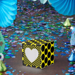 Ljust gul med svart prick stil Take Heart 2x2x2 Presentaskar